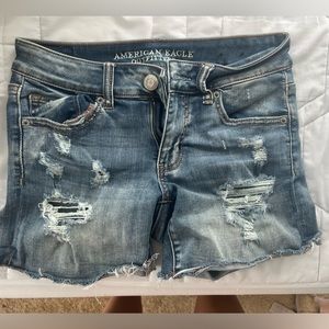 American Eagle MIDI denim shorts Size 4